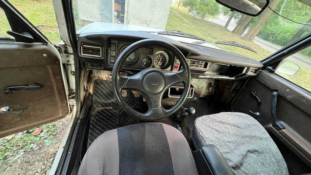 ВАЗ 2104 1986г, 1.3 4ст бенз/газ? заводиться едет