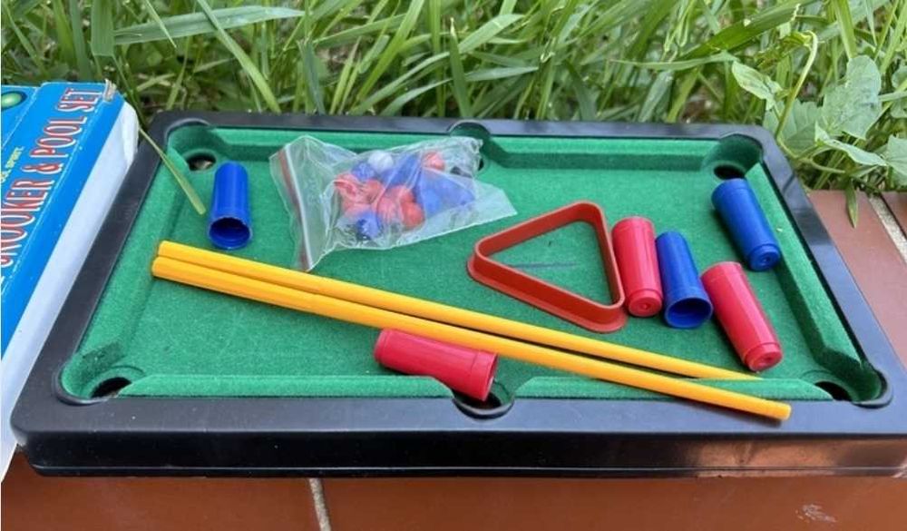 Іграшка Більярд дитячий повний комплект