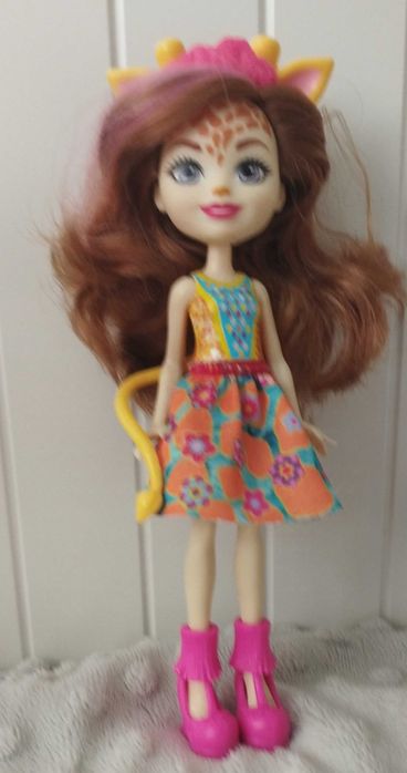 Enchantimals Biwak na sawannie z lalką