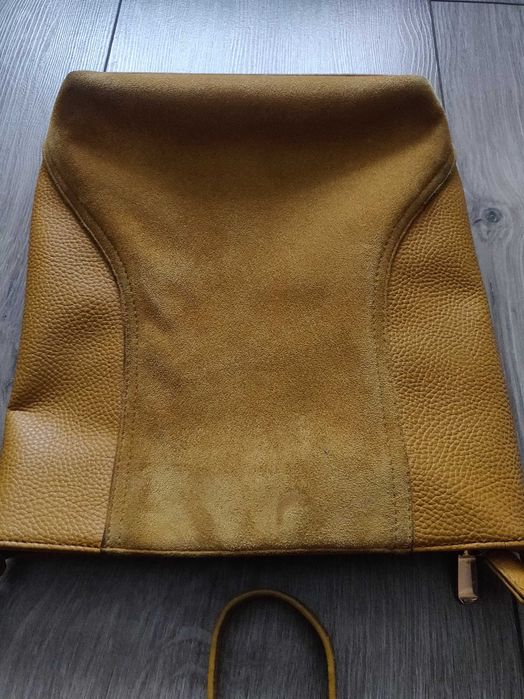 Кожаная сумка с вставками замши горчичного цвета 30х28х9 см.