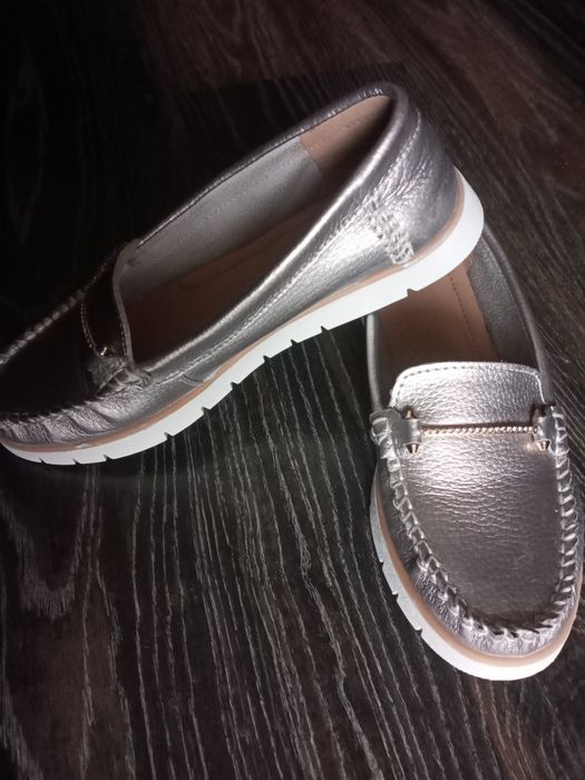 Шкіряні сріблясті балетки-макасини