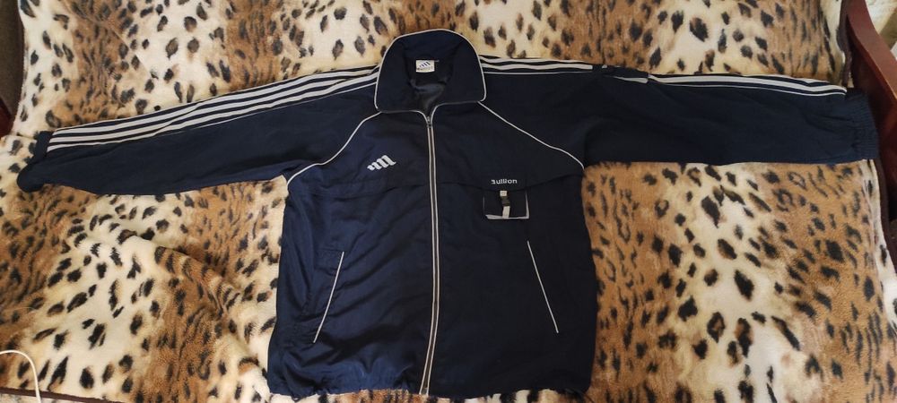 Куртка спортивна чоловіча.