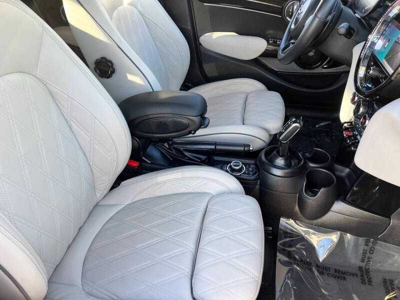 2022 MINI Hardtop 4 Door