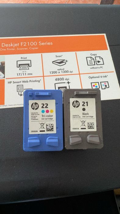 Secretária teclado rato e impressora hp