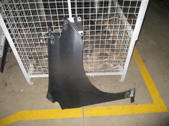 Guarda-lamas direito HONDA FR-V (BE_)