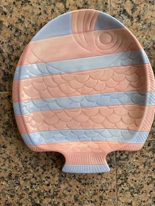 Pratos em forma de peixe