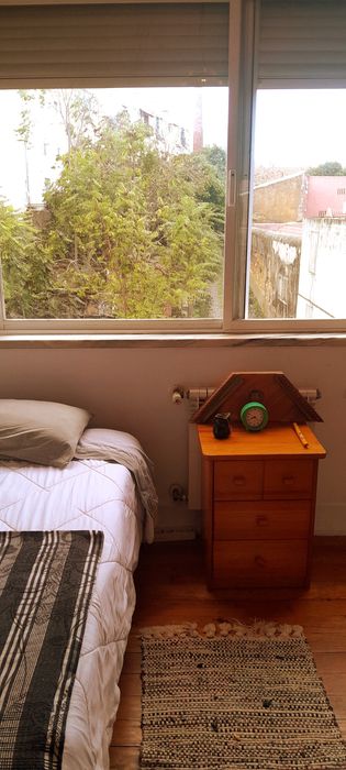 Quarto com bastante luz no centro de Lisboa