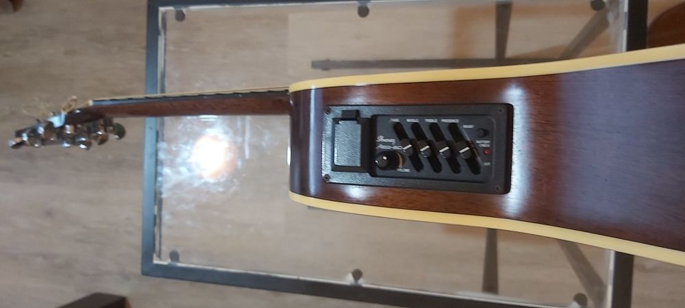 Guitarra Ibanez acústica com pickup