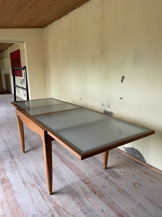 Mesa de Jantar extensível c/tampo em vidro