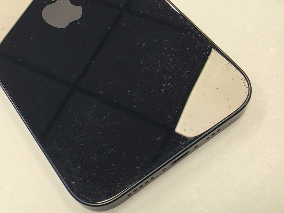 iPhone 13 256GB Dual SIM (SIM + eSIM) / Midnight/ BAT 81%/ Grade C/ technicznie OK