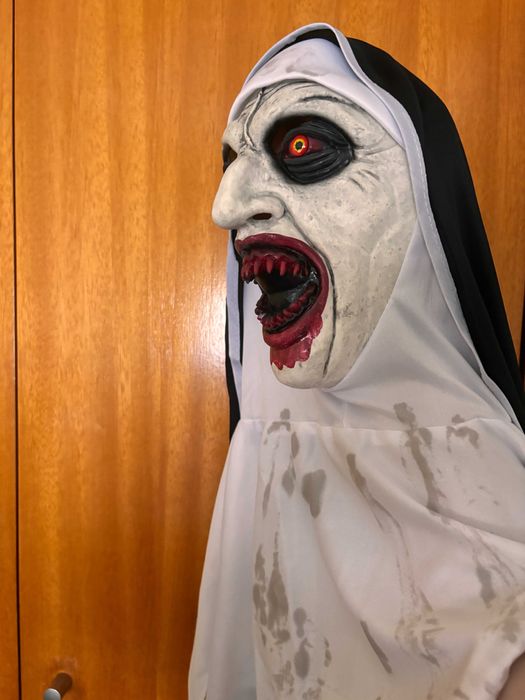 Máscara freira/nun nova