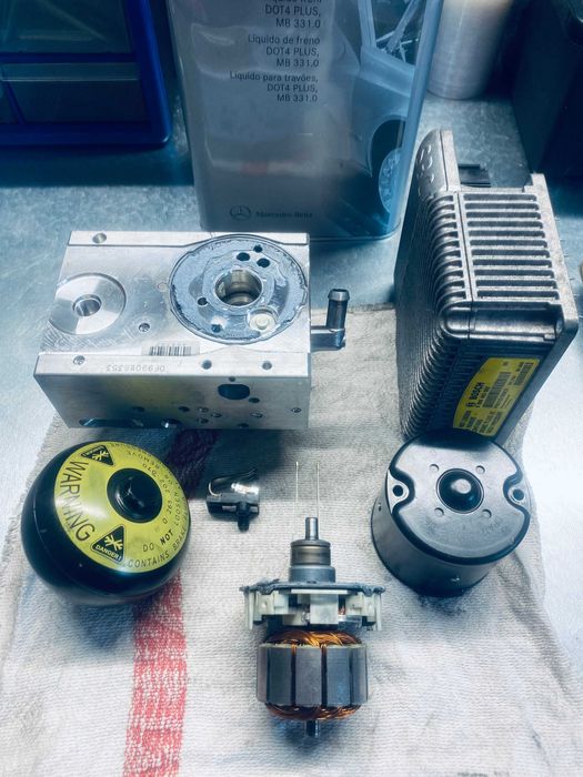 SBC Naprawa Regeneracja pompa hamulcowa Mercedes W211 W219 SL230