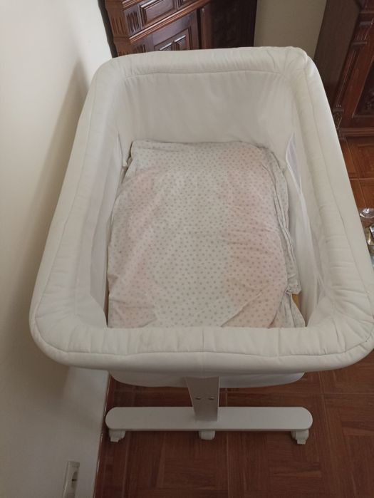 Berço com rodas branco