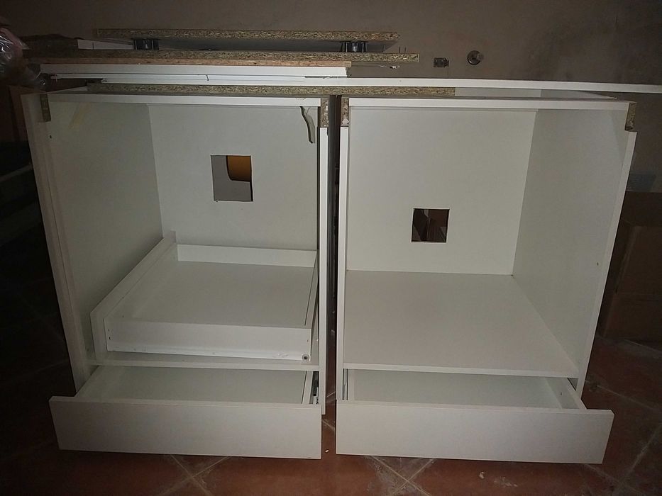 Dois móveis cozinha novos