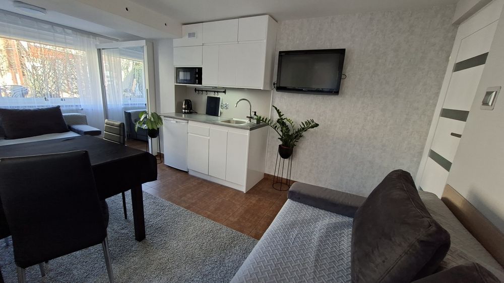 Gdynia Orłowo duży pokój aneks kuchenny łazienka 300m morze plaża molo parking nocleg Opener