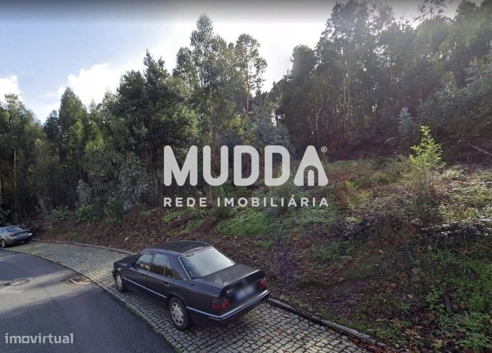 Terreno com 2.900 m2, rústico, com possibilidade de construção, em Cré