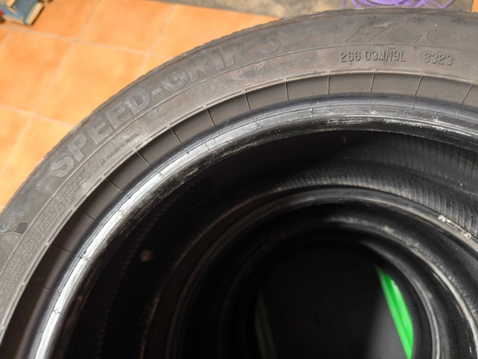 Pneus Usados Semperit  Speed Grip 5 - 22570R17