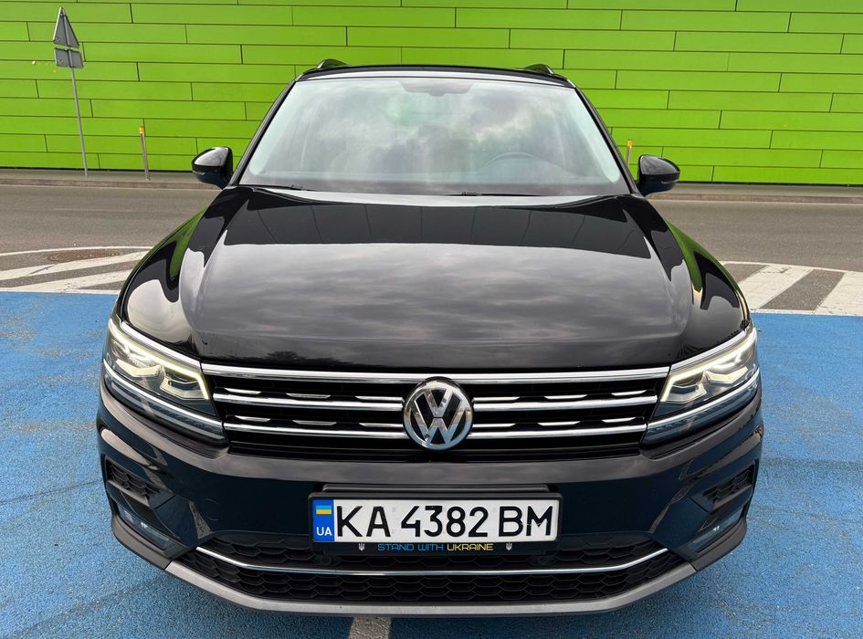 Volkswagen Tiguan 2018 2.0 чудовий стан