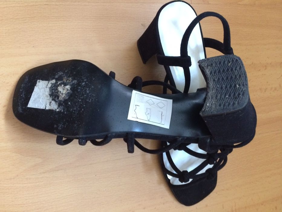 Sandálias pretas n38