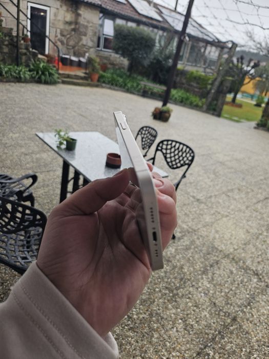 Vendo iPhone 14 128GB Como Novo