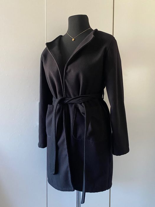 Czarny kardigan damski sweter narzutka trencz wiązany paskiem hit na wiosnę jesień