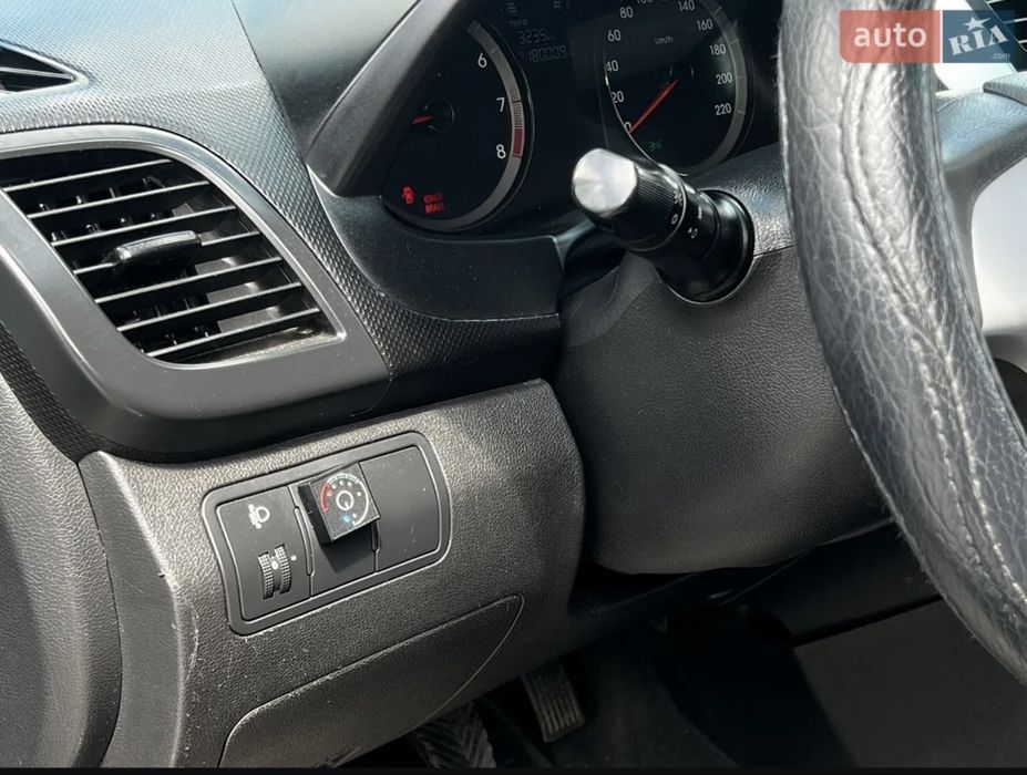 Продам hyundai accent 2011