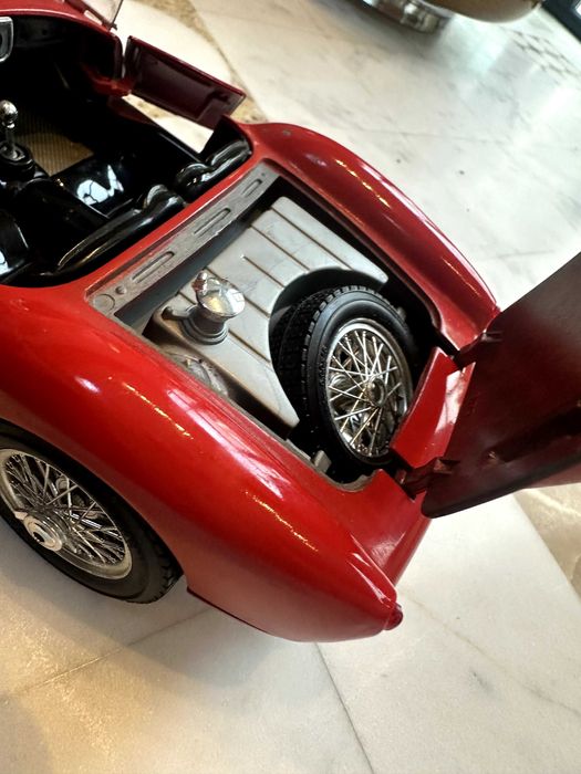 Ferrari 250 Testa Rossa 1957 – 1:18 Bburago model - Collector