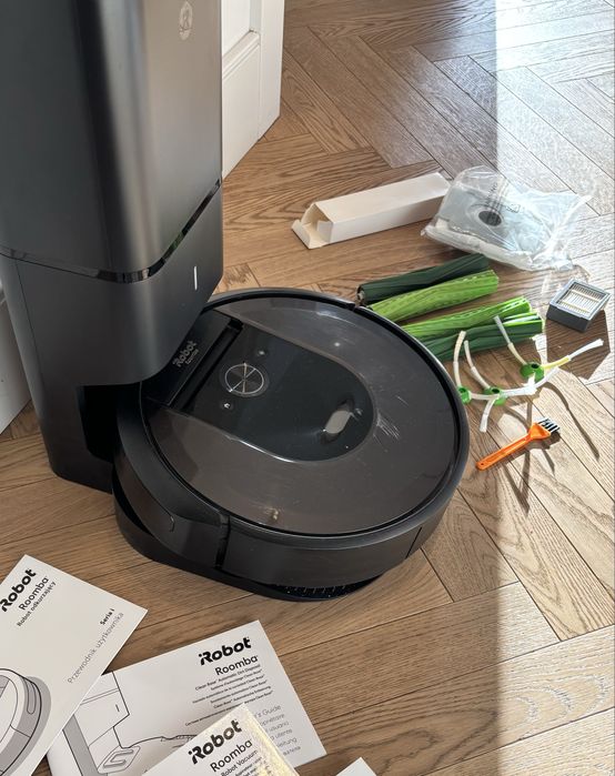 iRobot Roomba i7+ plus stacja Clean Base | 100% sprawny