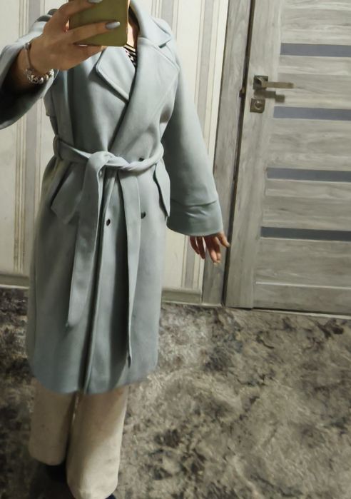 Пальто жіноче осіннє