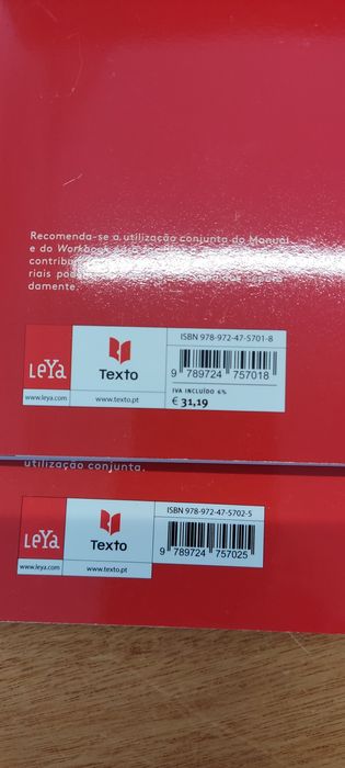 Manual de Física e Química + Manual de inglês