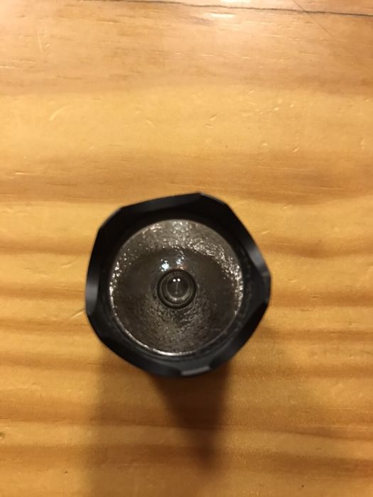 Surefire E2D Defender Lanterna LED 200 LUMEN.