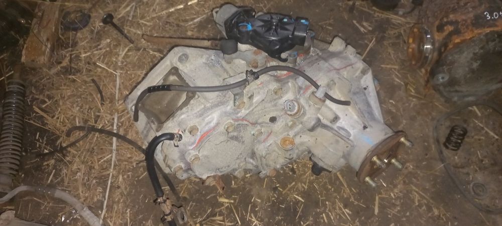 Роздатка toyota land cruiser 100 4.2