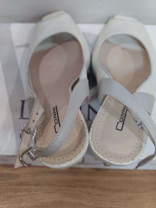 Шкіряні босоніжки кожаные босоножки