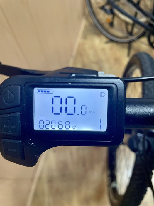 Bicicleta elétrica rockrider st100