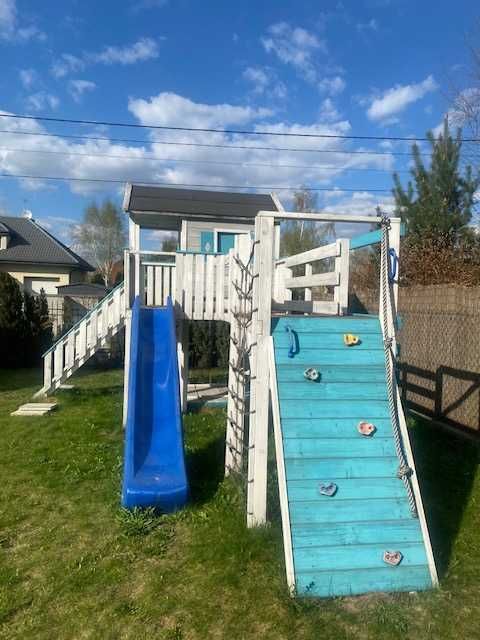 Domek drewniany dla dzieci