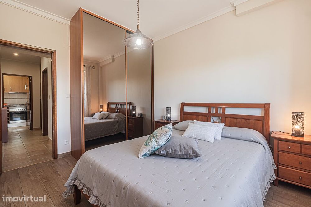 Apartamento T2 em Amora - Cruz de Pau
