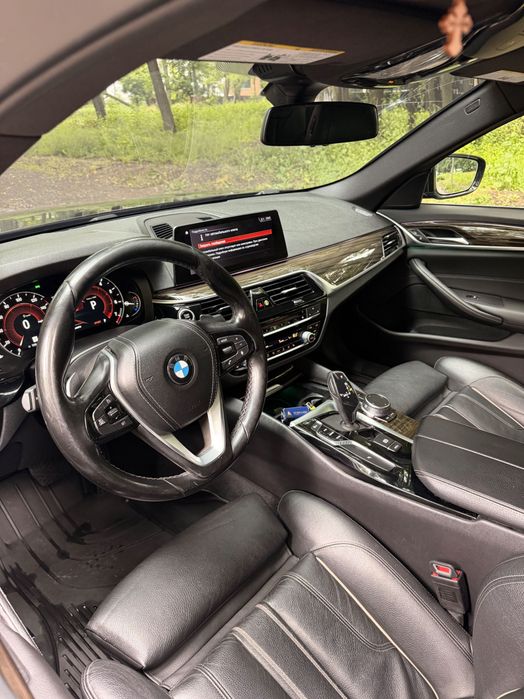 BMW g30 530i  2019 196 km