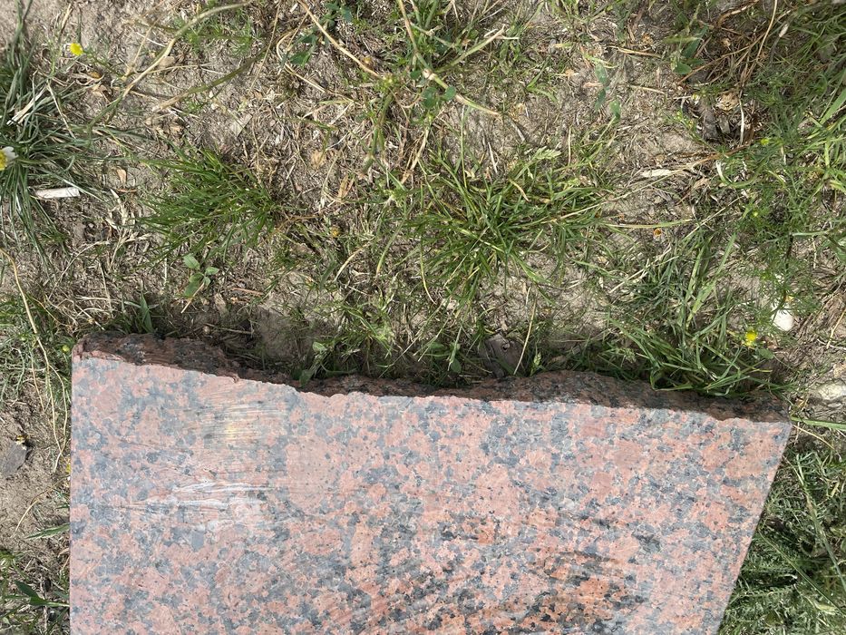 Kamień Granit Vanga parapet oberwany