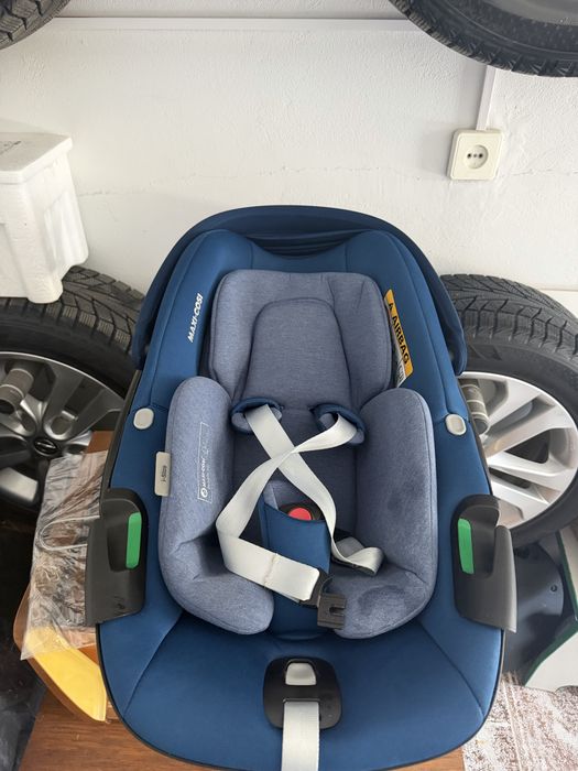 Автокрісло maxi cosi pebble 360 essential blue  до 13кг