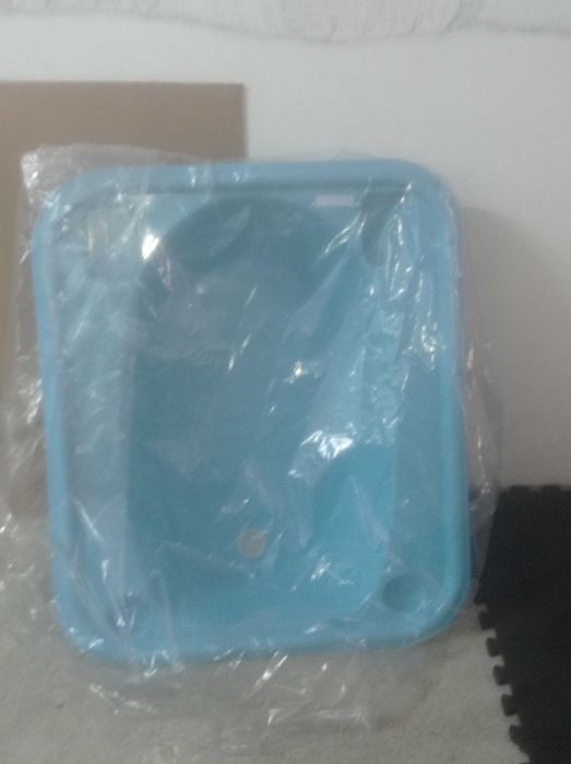 Carro de bebé com ovo e alcofa para venda com pouco uso..