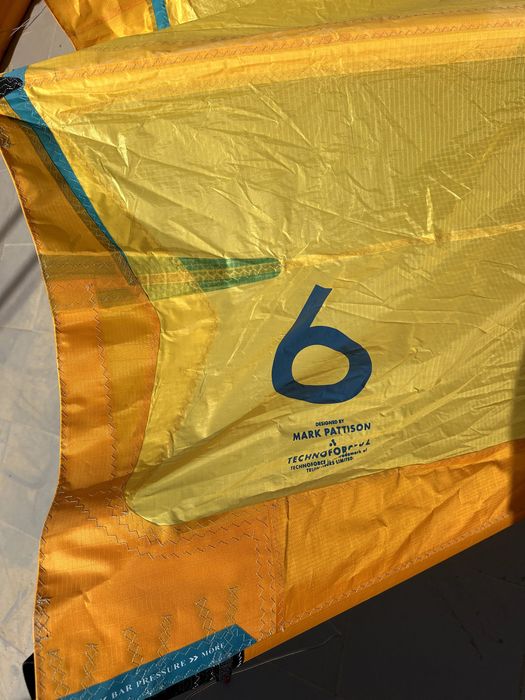 Kite Airush Session V2 6m – Como Novo – Apenas 1 Utilização