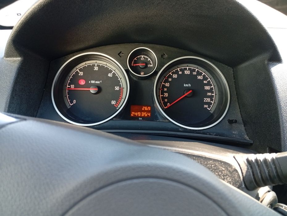 Opel Astra — fotografia 8