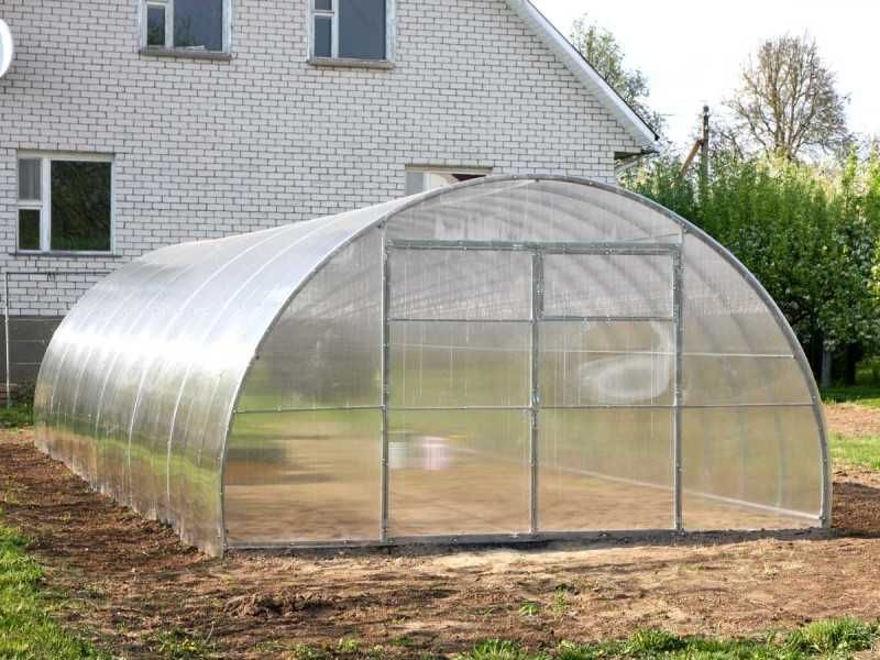 Садові арочні теплиці шириною від 2 метрів