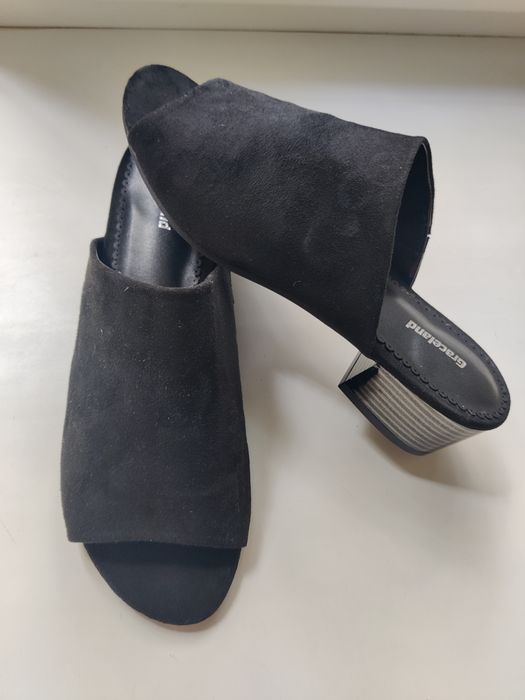 Босоніжки 41 розміру