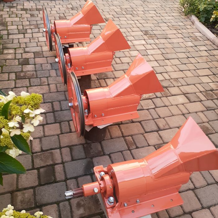 Щепоріз Подрібнювач гілок шнековий (модуль з шківом або шліщами)