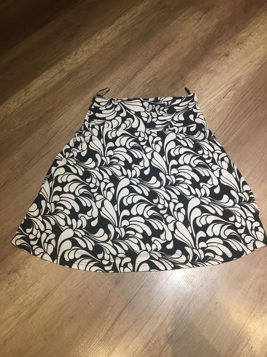 Bialo czarna spodnica H&M r.38