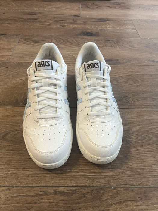 Продам кросівки Asics