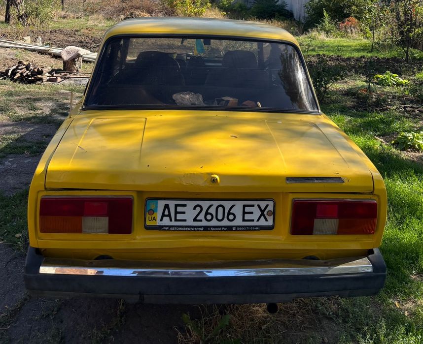 Продам жигуля в среднем состояние