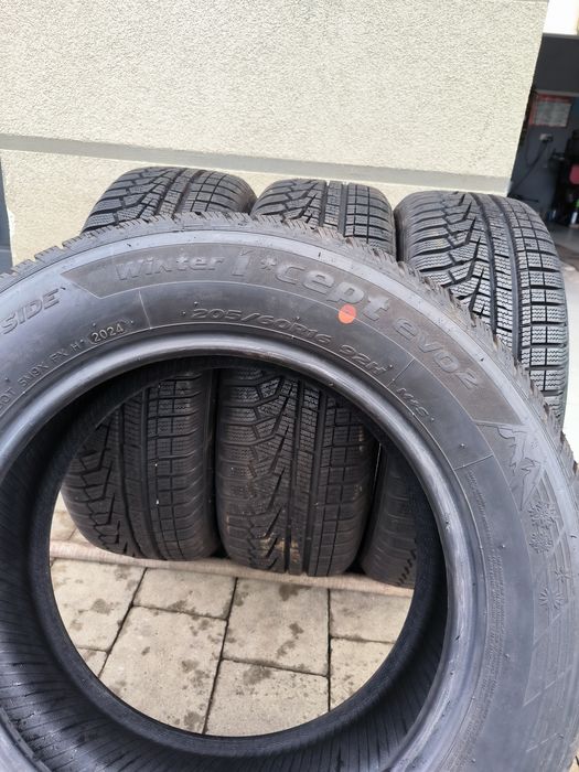 Шини 205 60 r16 Hankook Winter I'cept evo2