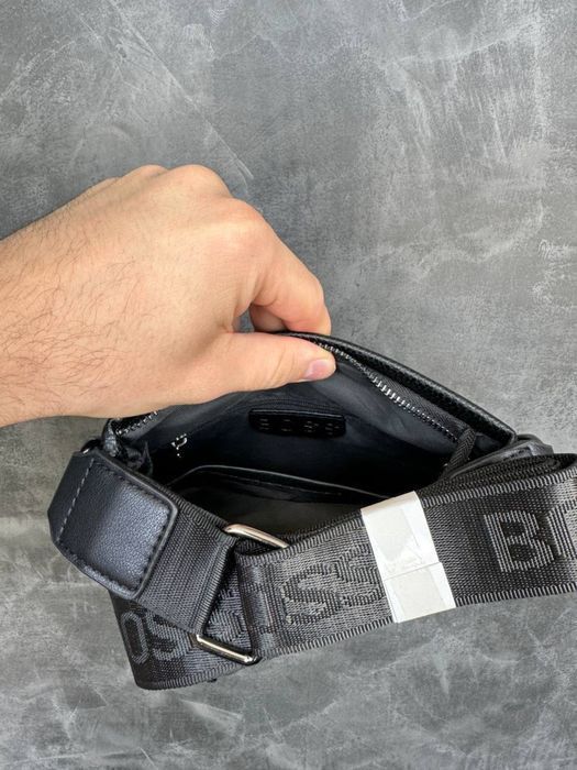 Мужская сумка hugo boss на через плече барсетка чоловіча сумка хьюго